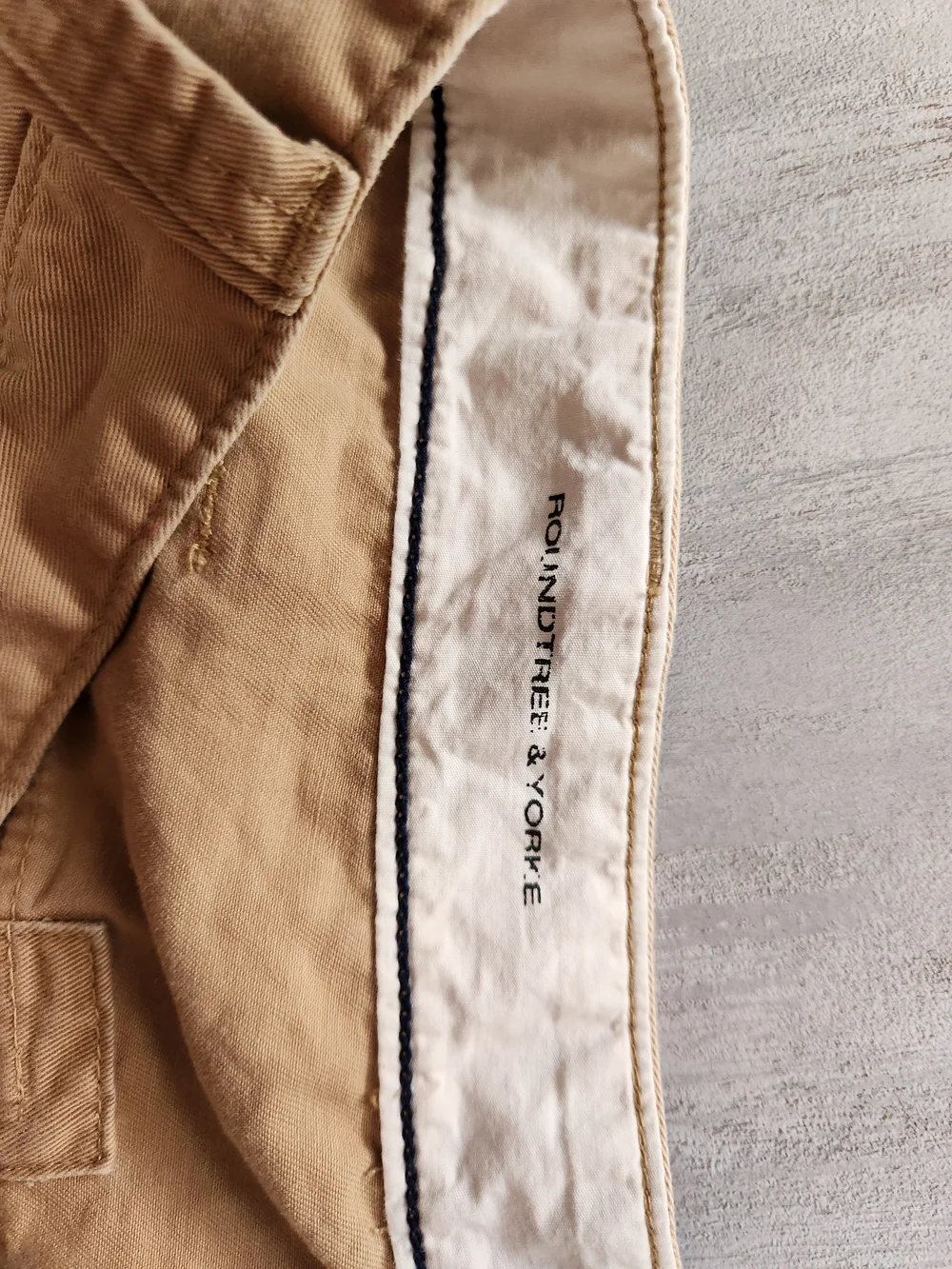 Roundtree & Yorke Tan Cargo Shorts